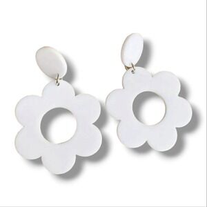 Bohemian White Chunky Floral Dangle Fashion Jewelry Earrings